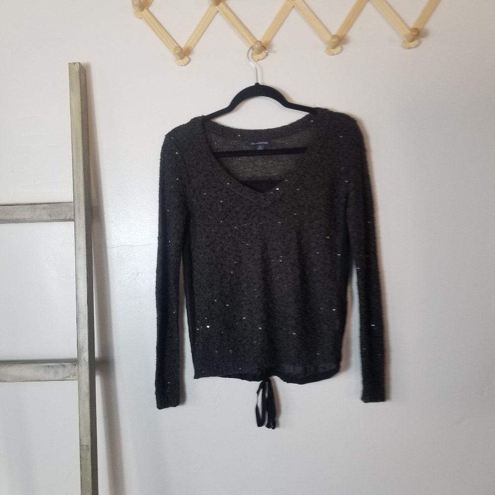AMERICAN EAGLE SWEATER FRONT WITH SEQUINS SHEER TIE BACK V NECKED SIZE SMALL